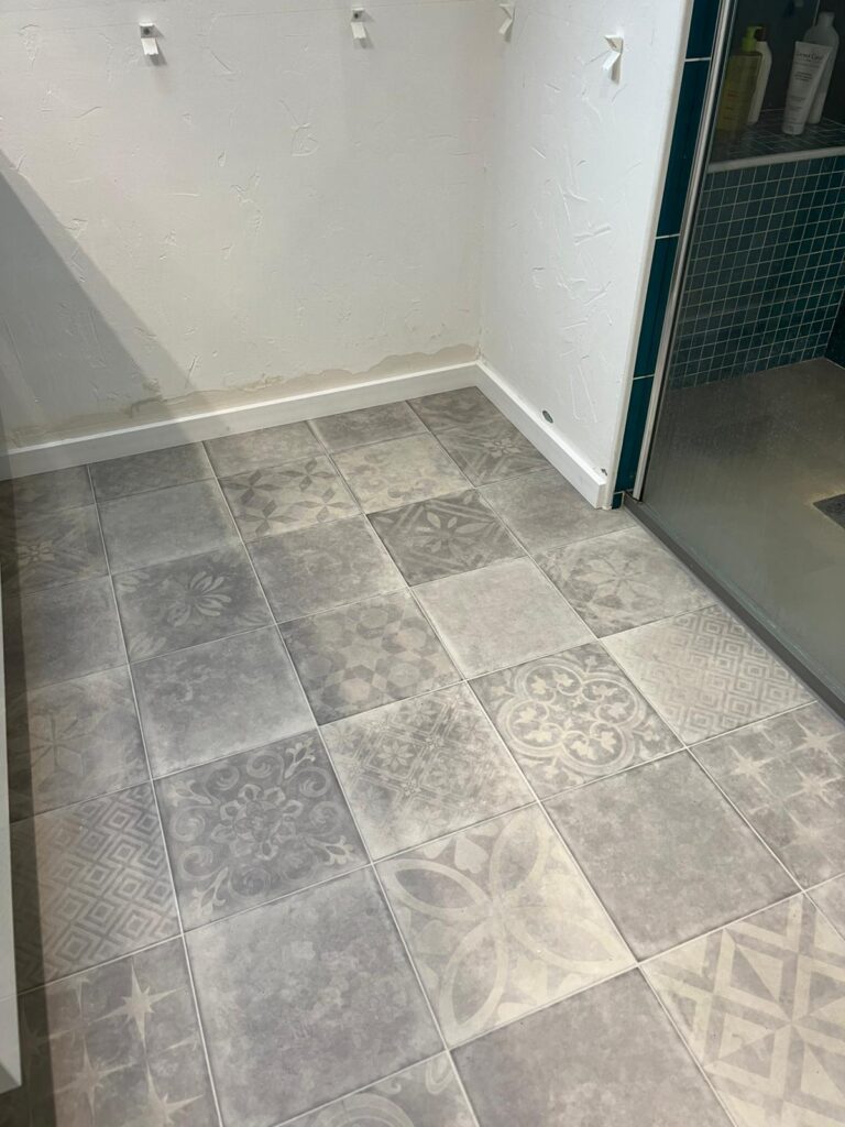 Installation Sol Souple Salle De Bains 007